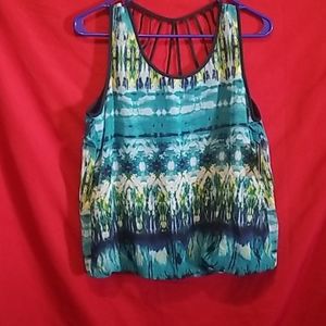 Cage back tank